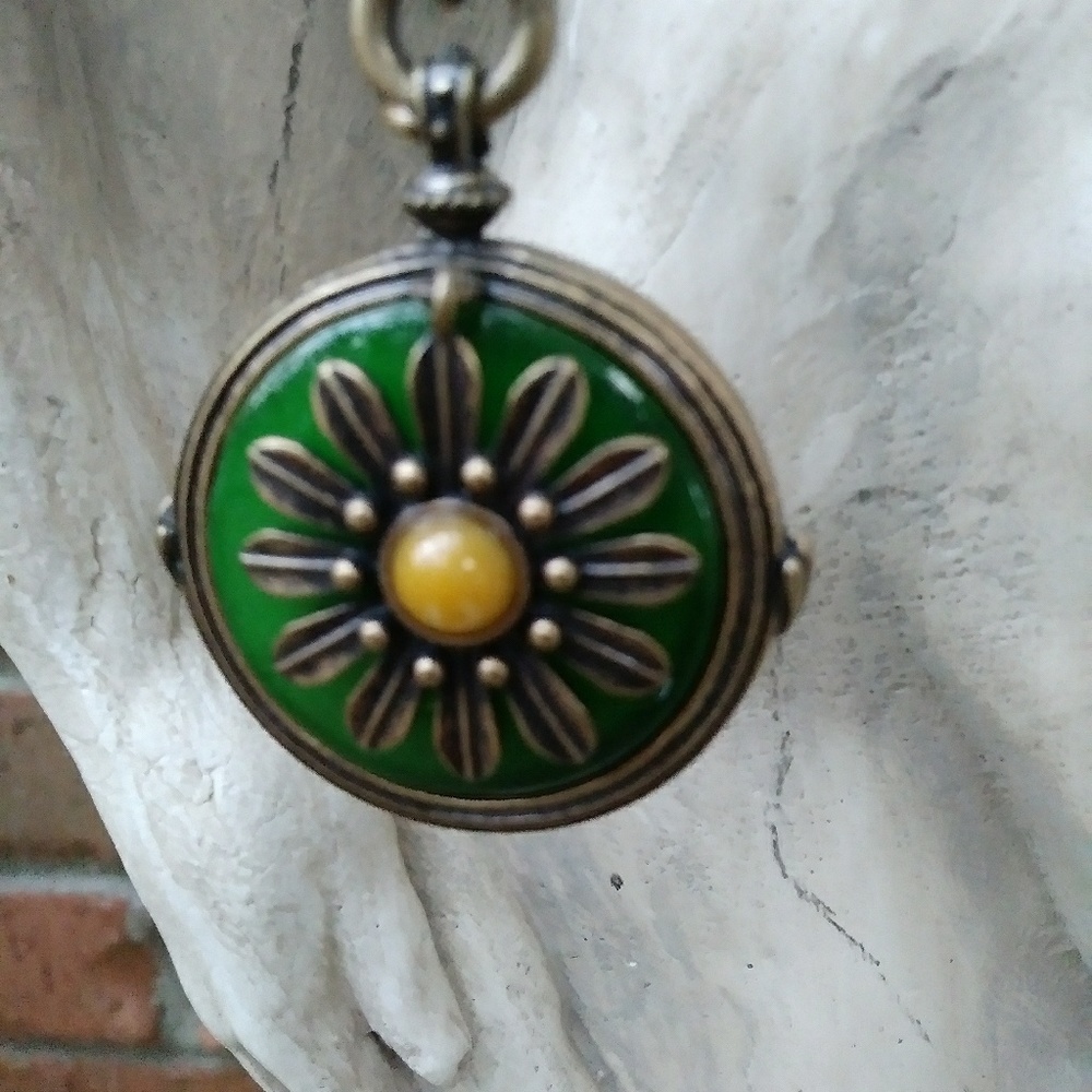 COOLEST Necklace EVER!!